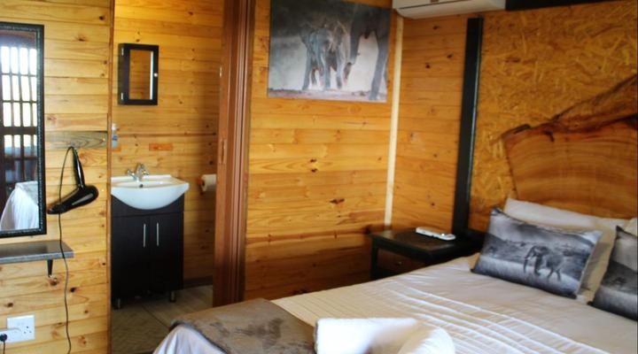 Leopard Rock Bush Lodge