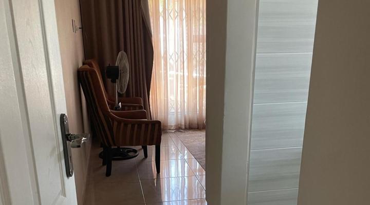 Vee and Tee Guest House