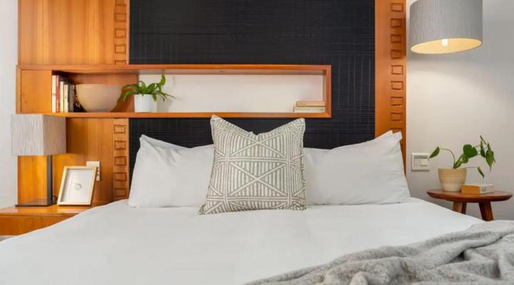 NEIGHBOURGOOD EAST CITY