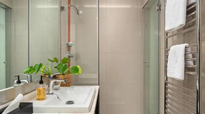 NEIGHBOURGOOD EAST CITY