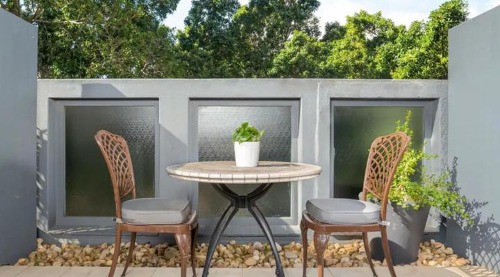 NEIGHBOURGOOD EAST CITY