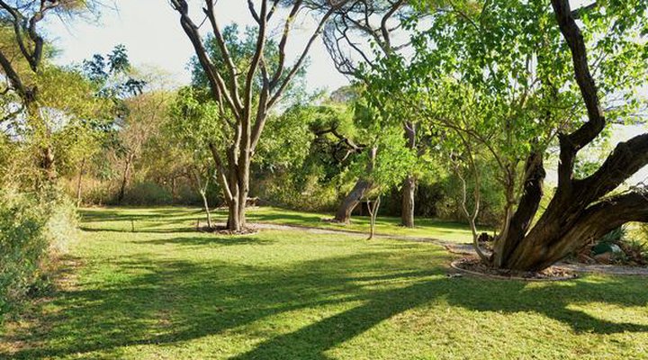 Muchenje Cottages
