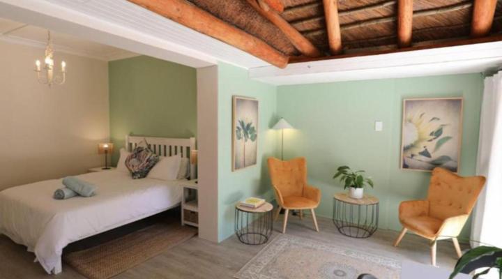 Strawberry Manor at In The Vine