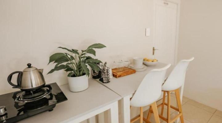 Strawberry Manor at In The Vine