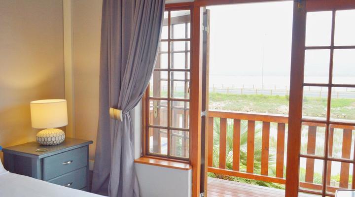 ON THE ESTUARY KNYSNA