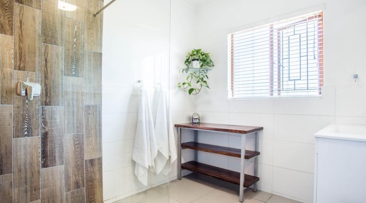 Out of Bounds Self-Catering Lodge 