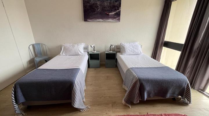 High Five Kite House