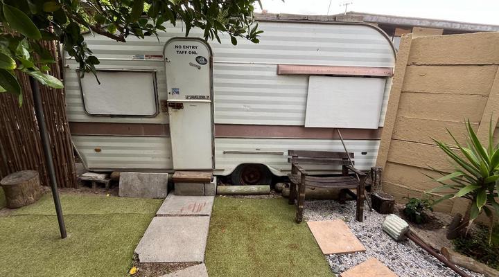 High Five Kite House