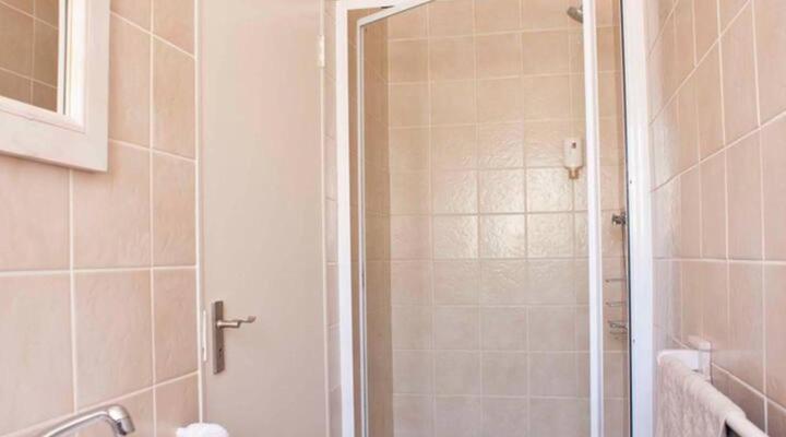 Pinoak Cottage Constantia