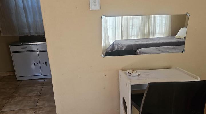 Naledi Lodge and Guesthouse