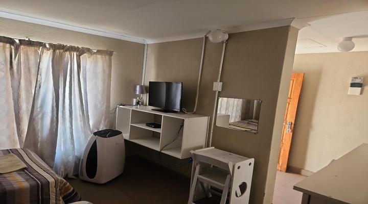 Naledi Lodge and Guesthouse