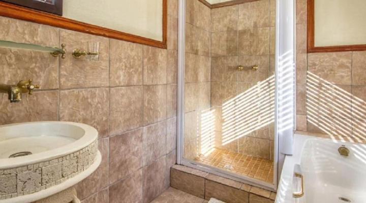 Africlassic Harrismith - Guest House