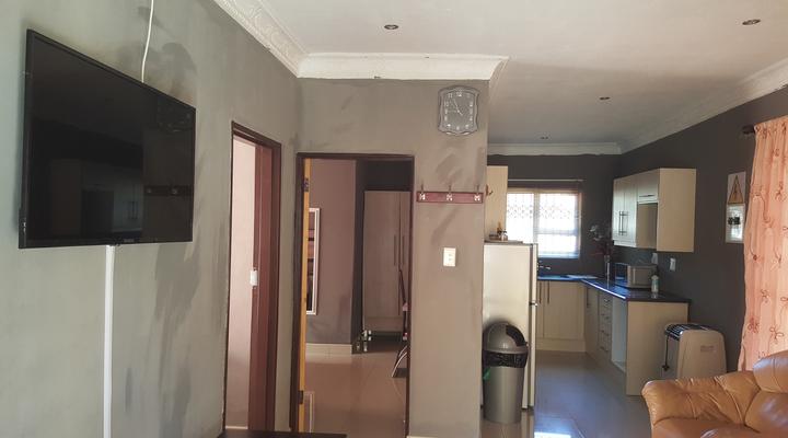 Kadichueni GuestHouse