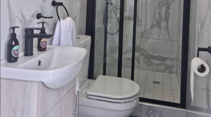 Sapphire At 54 Self Catering