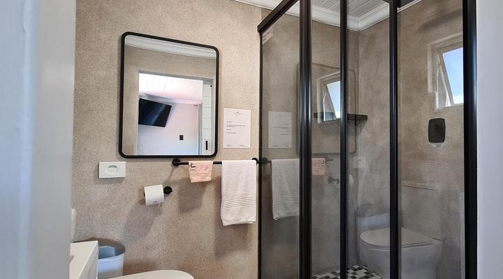 Vincent Valley Lodge