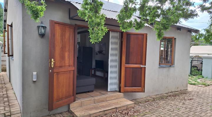 Oude Post Guesthouse and Cottage