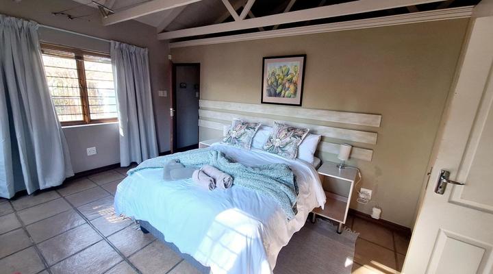 Oude Post Guesthouse and Cottage