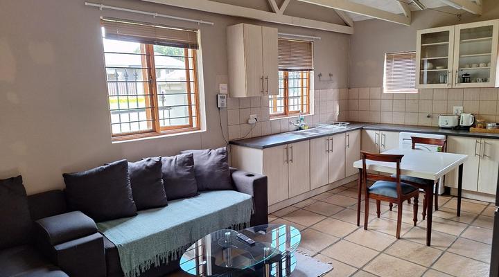 Oude Post Guesthouse and Cottage