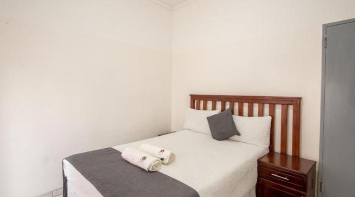 Woodroad Guest Lodge