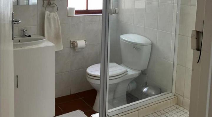 Squirrel Close and Squirrel Den