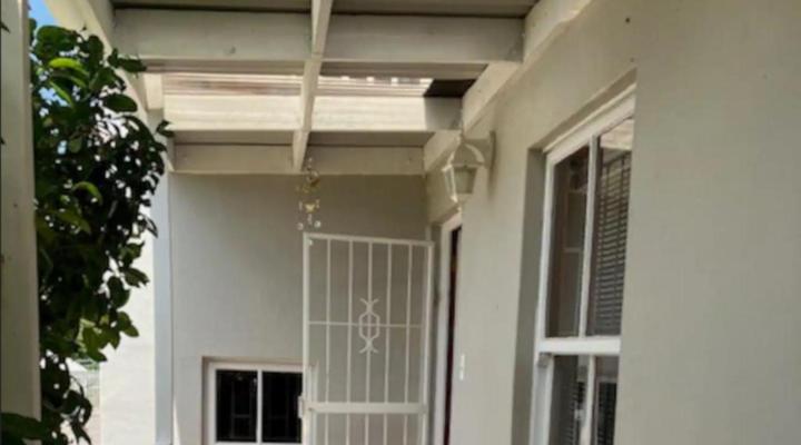 Squirrel Close and Squirrel Den