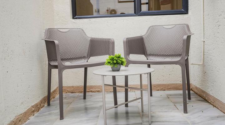 The Lofts Prestige Suites, Academia