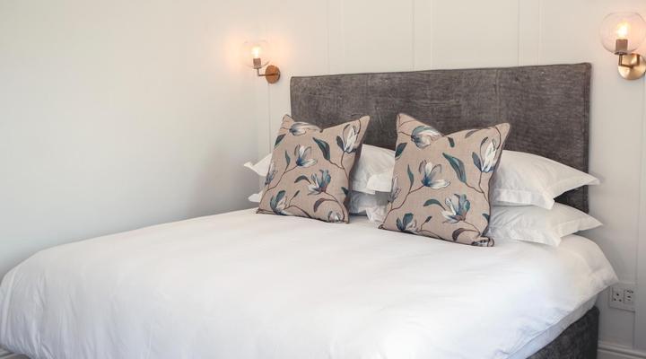 The Grand Hotel - Robertson