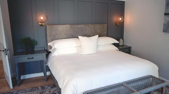 The Grand Hotel - Robertson