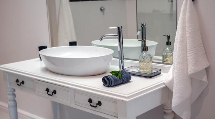 The Grand Hotel - Robertson