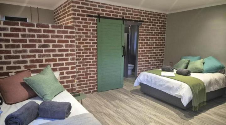 @241 Enkeldoorn Guesthouse