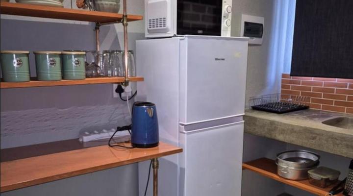 @241 Enkeldoorn Guesthouse