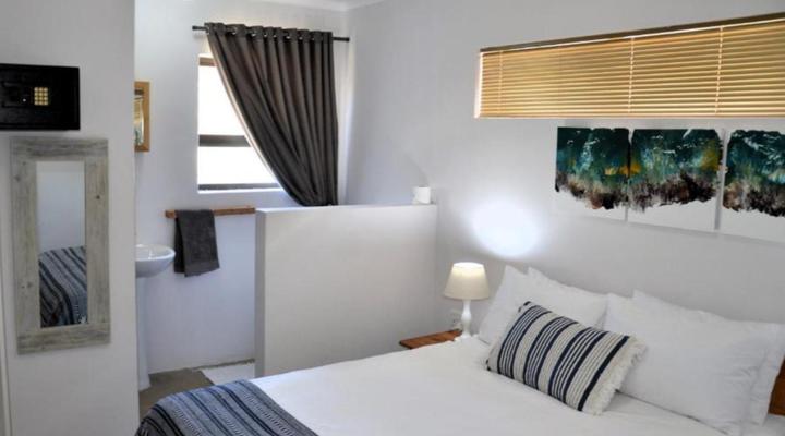 The Beach Cottage Betty's Bay