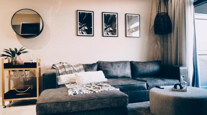 Menlyn Main Penthouse 1217