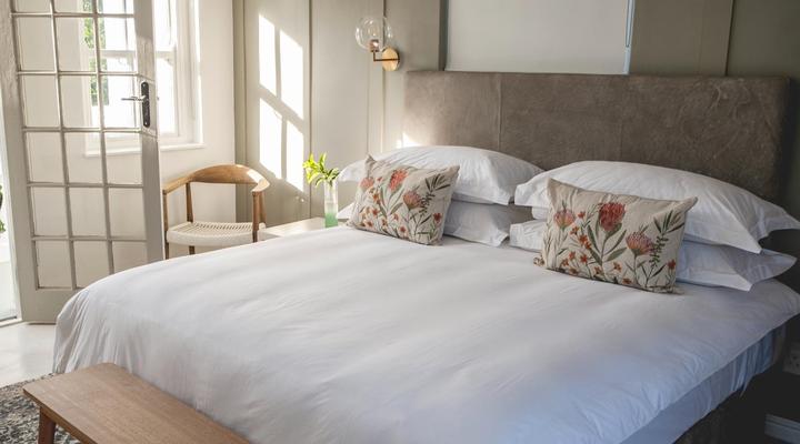 The Grand Hotel - Robertson