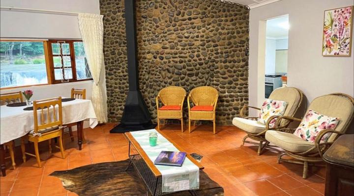 Riverside Cottages and Campsite