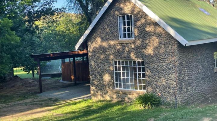 Riverside Cottages and Campsite