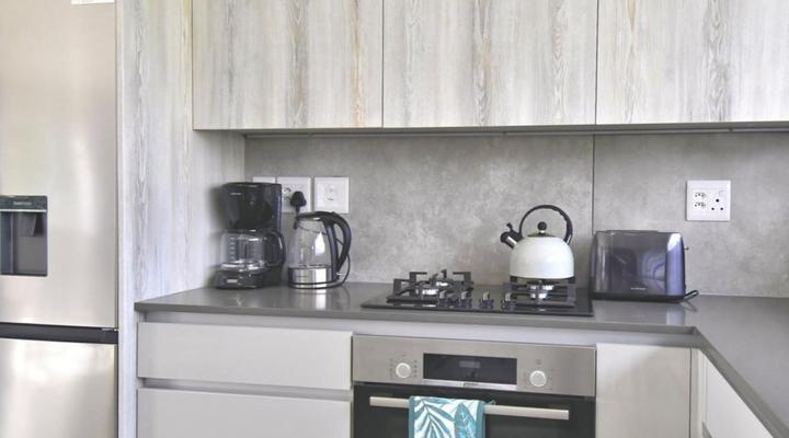 82 Steps to the Beach