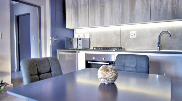 82 Steps to the Beach