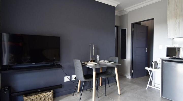 82 Steps to the Beach