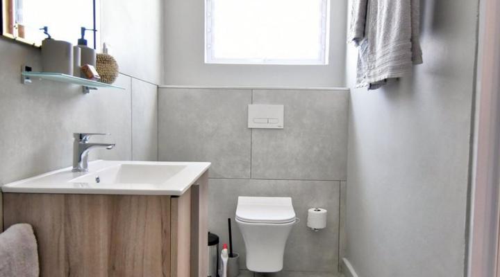 82 Steps to the Beach