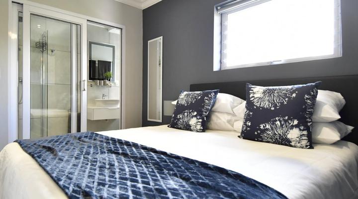 82 Steps to the Beach