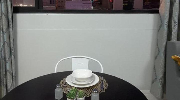 Apartments @ 77 on Independence