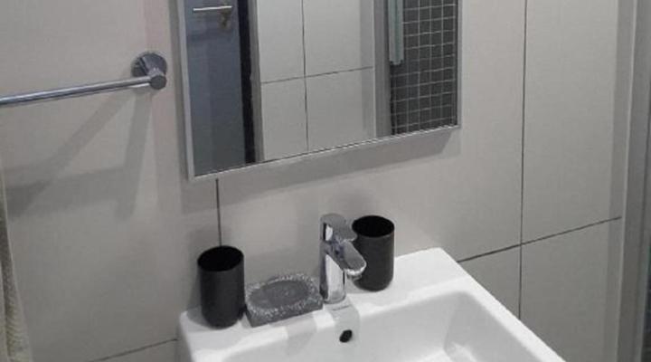 Apartments @ 77 on Independence