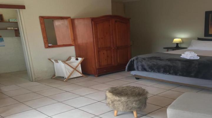 Le Petit Chateau Guest House