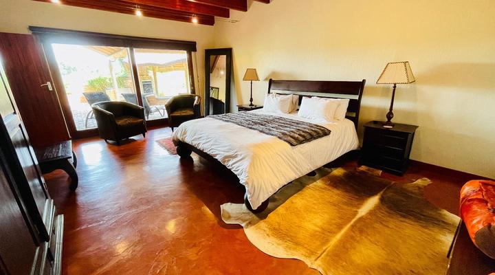 The Riverside Lodge 9