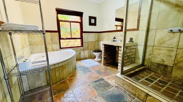 The Riverside Lodge 9