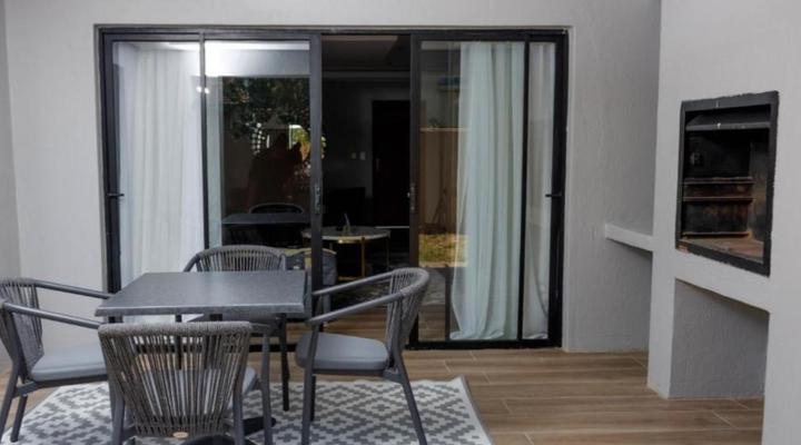 Uptown Apartments - Garden Pavillion