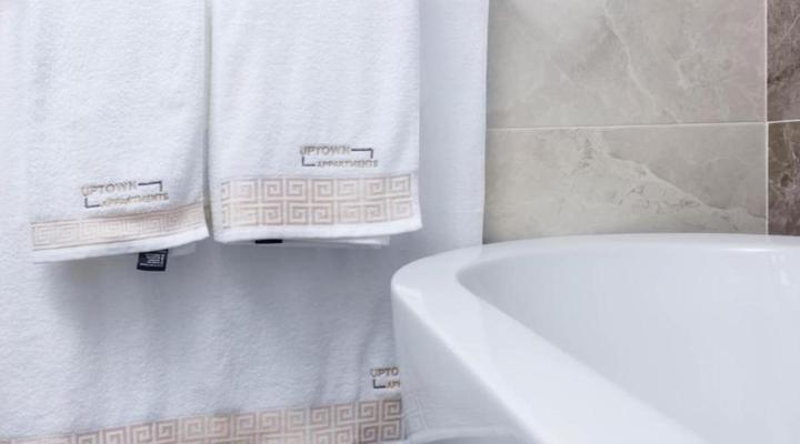 Uptown Apartments - Garden Pavillion