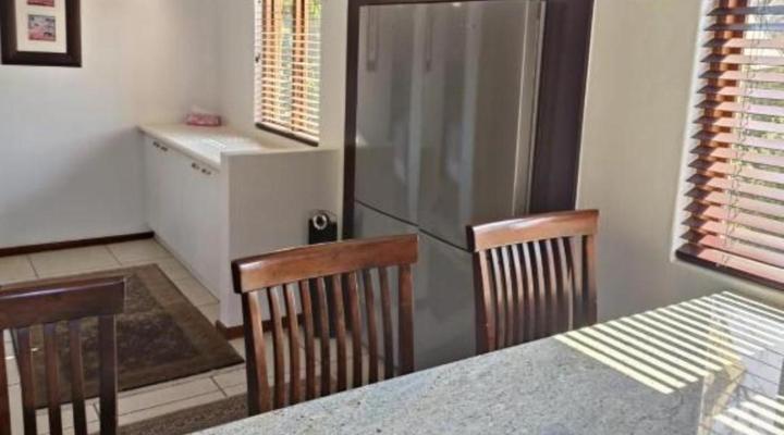 King Bolt Retreat Guest House