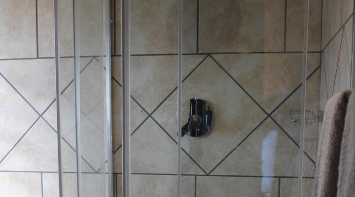 Sleep-Time Guest Lodge